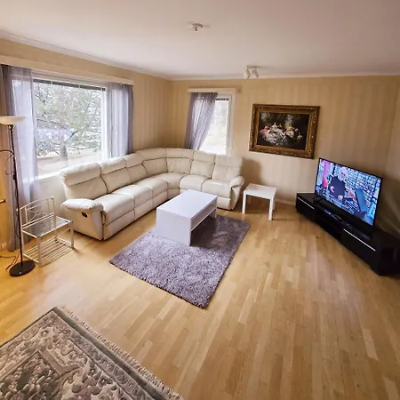 Huoneisto Room's House 9 200m2