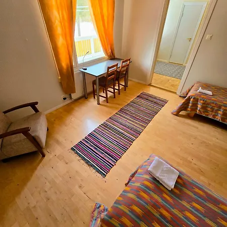 Room's House 9 200m2 Huoneisto *